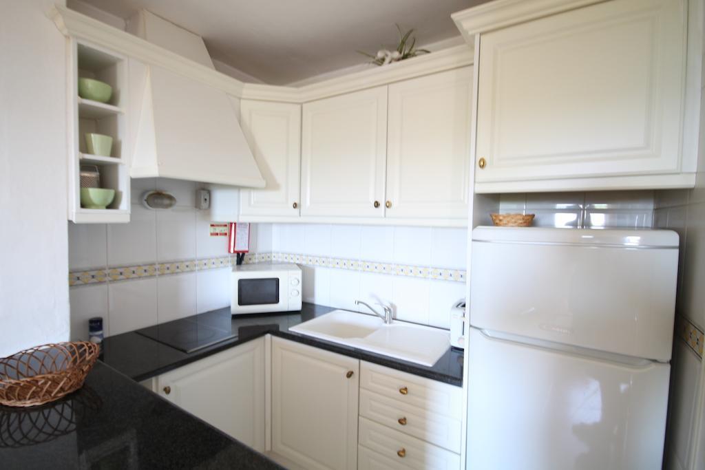 Praia Da Oura Apartment - 100 M From The Beach - By Bedzy Албуфейра Екстериор снимка